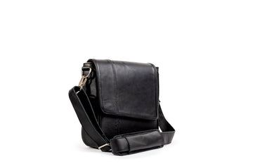 Quintana Leather Messenger Bag