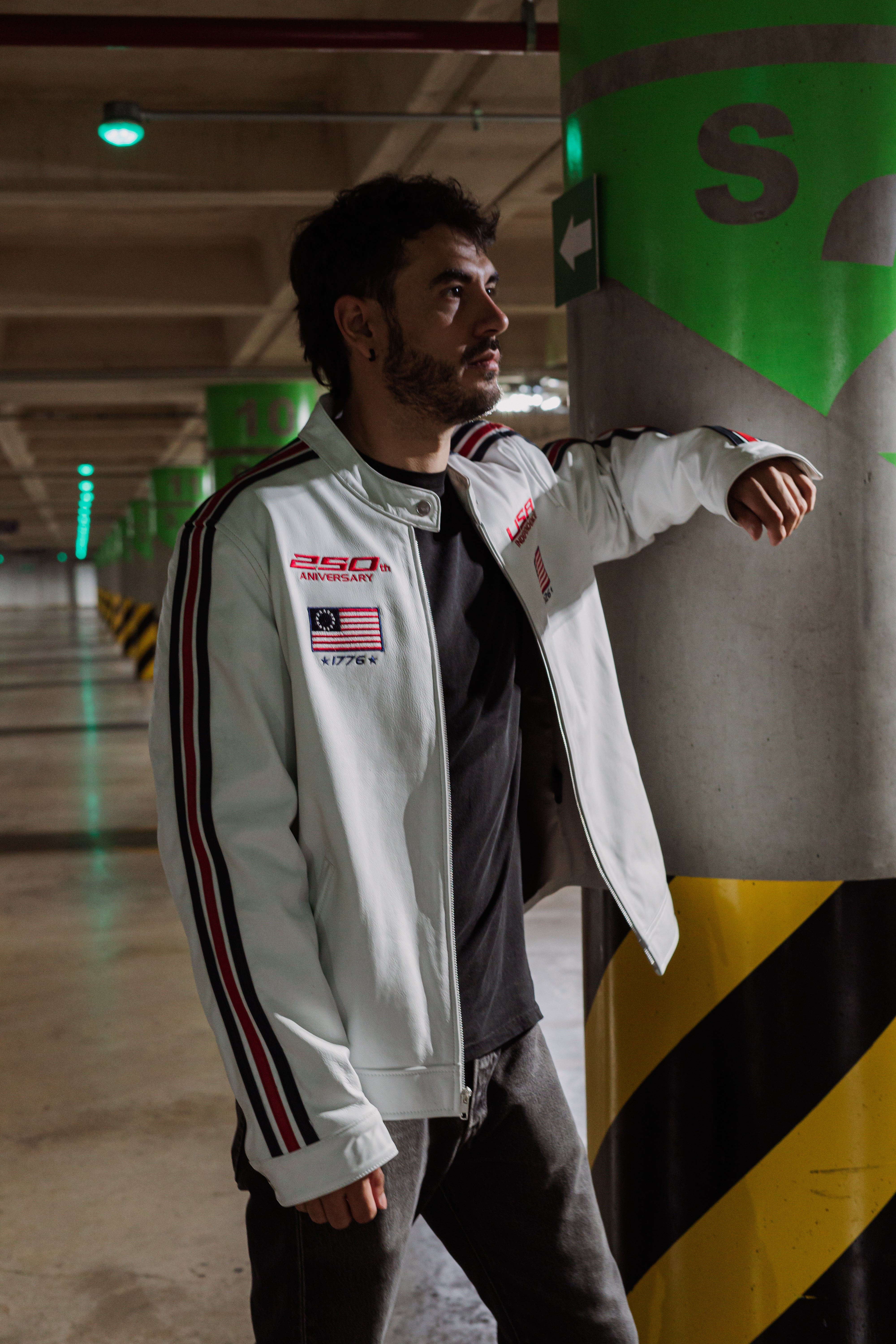 250th Anniversary Racer Café – White Edition